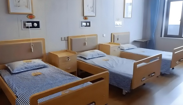 深圳外地人才引进政策_女人老了，走不动了，这2件事最好守口如瓶，这才是真聪明 过如丈母还从娘此强未见势的